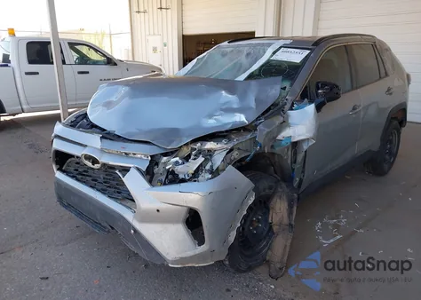 2020 Toyota Rav4 Le z USA, uszkodzony, nr VIN 2T3H1RFV5LW066115